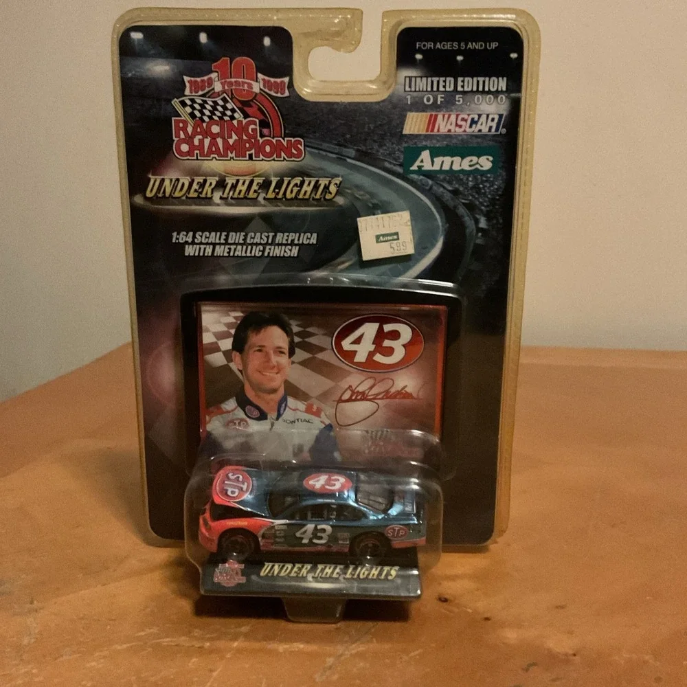 1999‎ Racing Champions Under The Lights #43 STP John Andretti 1:64 Nascar, NIP